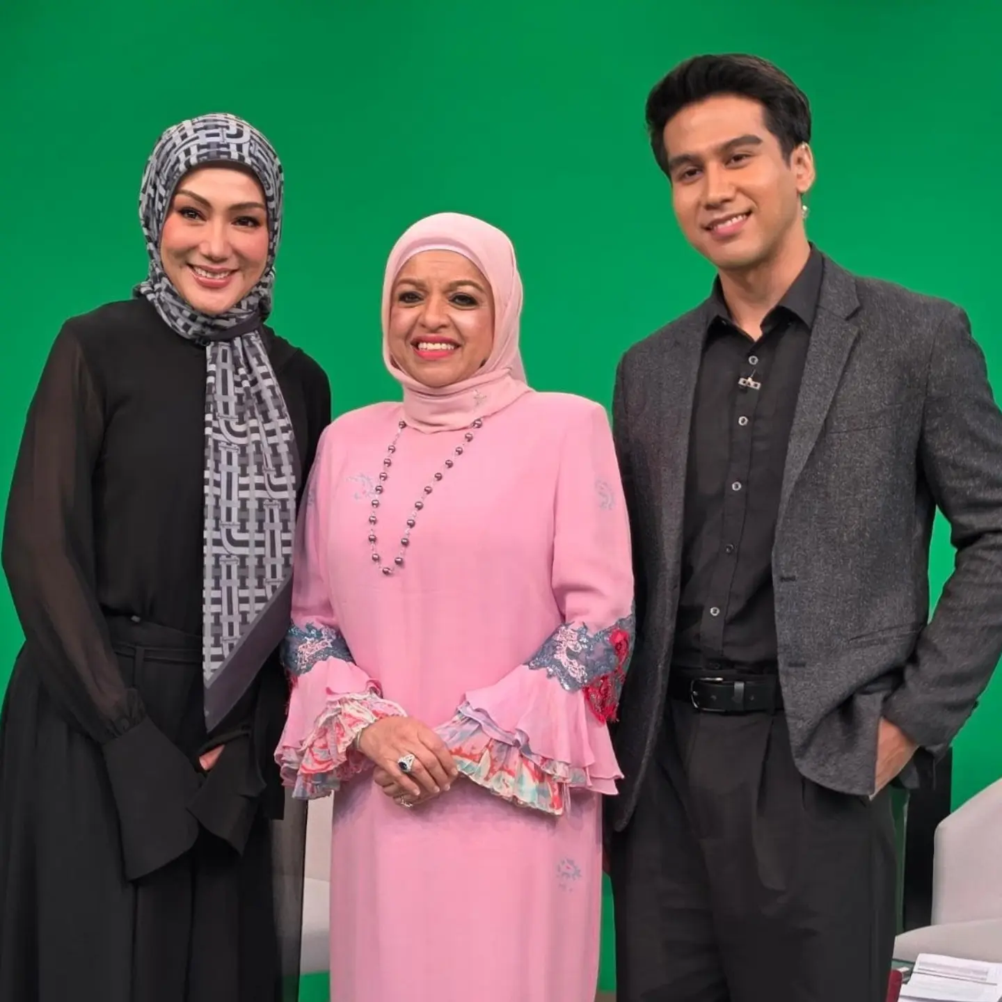 Ibu Cecah Usia 90 Tahun, Tan Sri Shahrizat Luah Rasa Syukur ‘Mama Anugerah & Nikmat Allah SWT Paling Indah’!