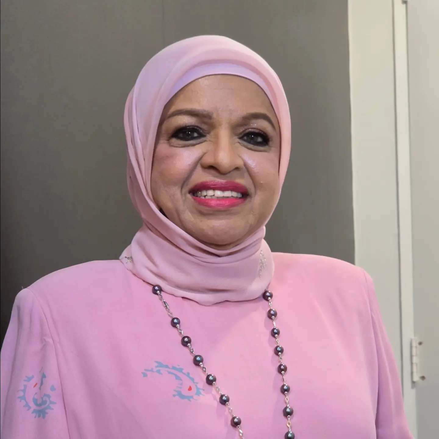 Ibu Cecah Usia 90 Tahun, Tan Sri Shahrizat Luah Rasa Syukur ‘Mama Anugerah & Nikmat Allah SWT Paling Indah’!