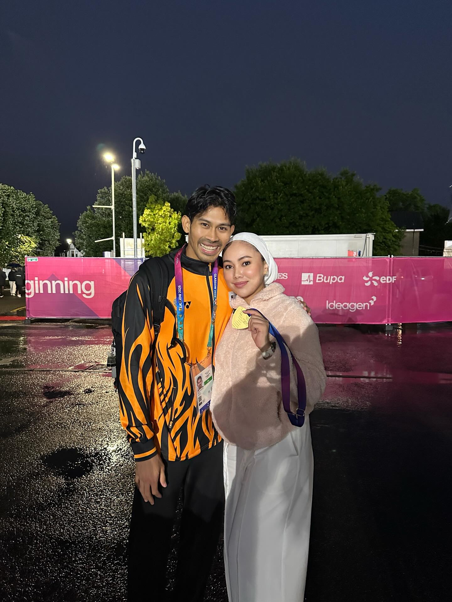 Bapa & Suami Penyayang, Usai Sukan Komanwel Datuk Latif Romly Riadah Di Glasgow Bersama Isteri Serta Bayi Perempuan 13 Bapa & Suami Penyayang, Usai Sukan Komanwel Datuk Latif Romly Riadah Di Glasgow Bersama Isteri Serta Bayi Perempuan
