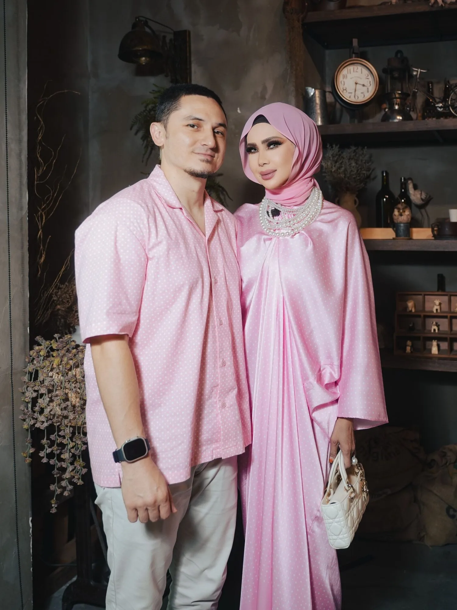 Mentua Dari Syurga! Rozita Che Wan Rai Hari Lahir Menantu Tersayang, Jelas Terserlah Kebaikan Aktres Jelita Ini! 19 Mentua Dari Syurga! Rozita Che Wan Rai Hari Lahir Menantu Tersayang, Jelas Terserlah Kebaikan Aktres Jelita Ini!