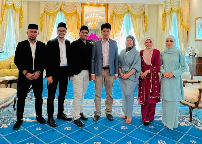 Tunku Zain Al-'Abidin Lambang Putera Negeri Sembilan Berpendidikan Tinggi, Didikan Istana Bentuk Integriti & Empati 7 Tunku Zain Al-‘Abidin Lambang Putera Negeri Sembilan Berpendidikan Tinggi, Didikan Istana Bentuk Integriti & Empati