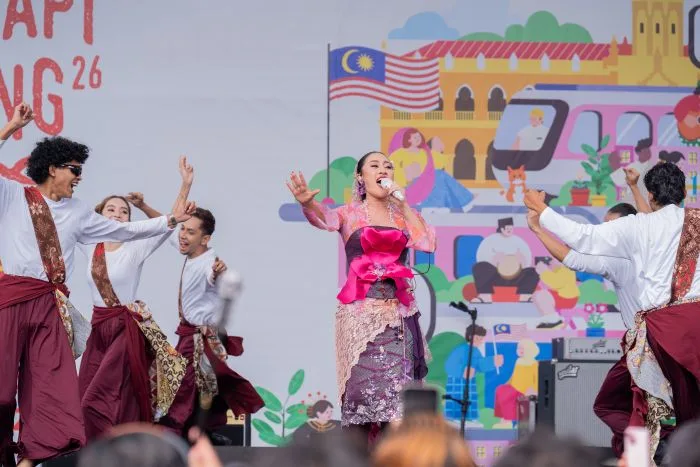 Keretapi Sarong 2026: Kekal Harum, Segar & Yakin Bersama NIVEA 6 Keretapi Sarong 2026: Kekal Harum, Segar & Yakin Bersama NIVEA