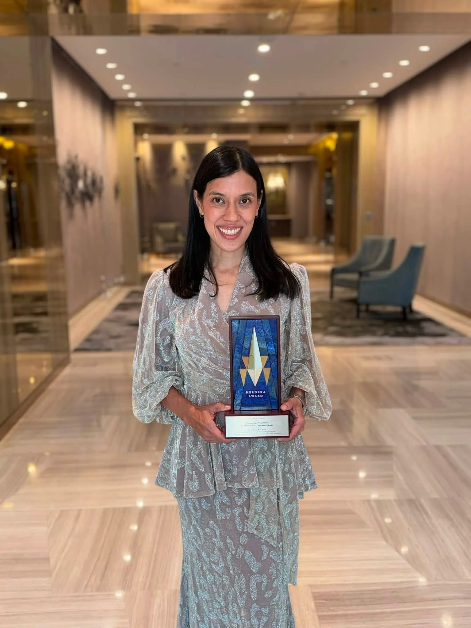 Datuk Nicol David Terima Anugerah Merdeka 2026, Bangga Ibu Bapa Hadir Saksikan Detik Istimewa 2 Datuk Nicol David