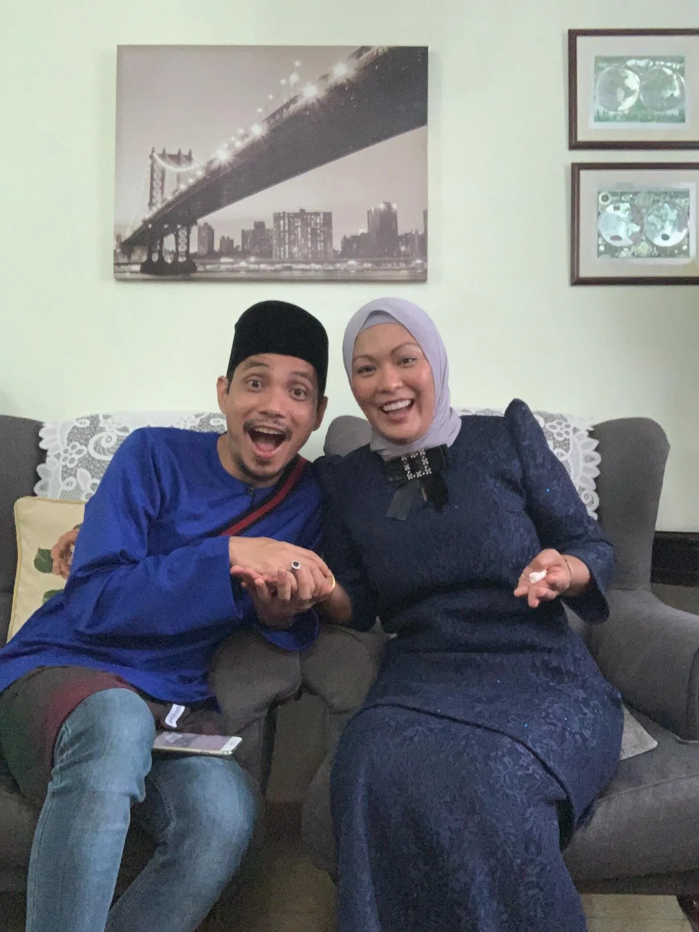"Kita Tak Pernah Tinggalkan Satu Sama Lain," Rai Anniversary Ke-23, Mark Adam Titip Ucapan Romantis & Syukur Ada Isteri Memahami! 5 "Kita Tak Pernah Tinggalkan Satu Sama Lain," Rai Anniversary Ke-23, Mark Adam Titip Ucapan Romantis & Syukur Ada Isteri Memahami!