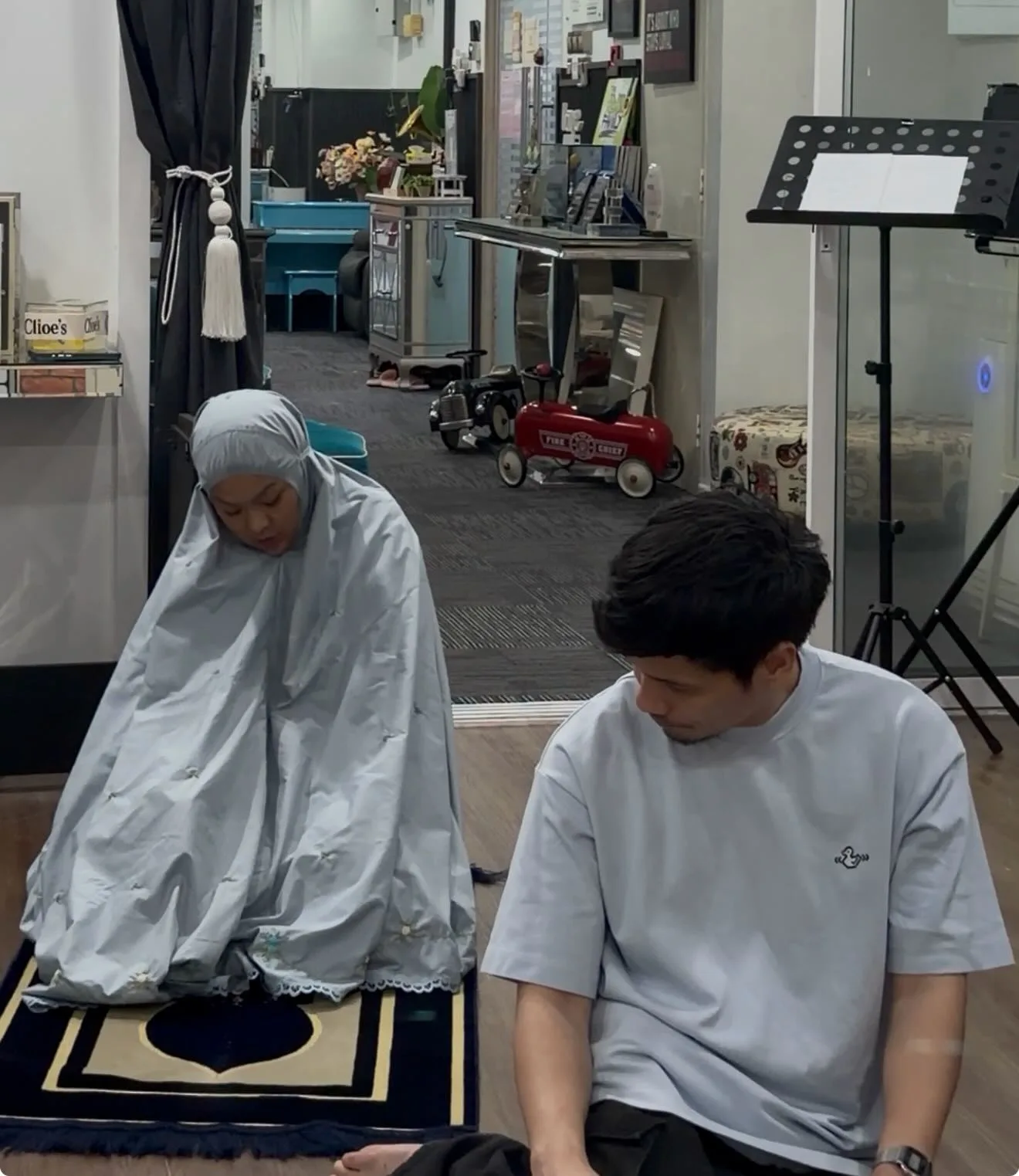 "Kita Tak Pernah Tinggalkan Satu Sama Lain," Rai Anniversary Ke-23, Mark Adam Titip Ucapan Romantis & Syukur Ada Isteri Memahami! 7 "Kita Tak Pernah Tinggalkan Satu Sama Lain," Rai Anniversary Ke-23, Mark Adam Titip Ucapan Romantis & Syukur Ada Isteri Memahami!