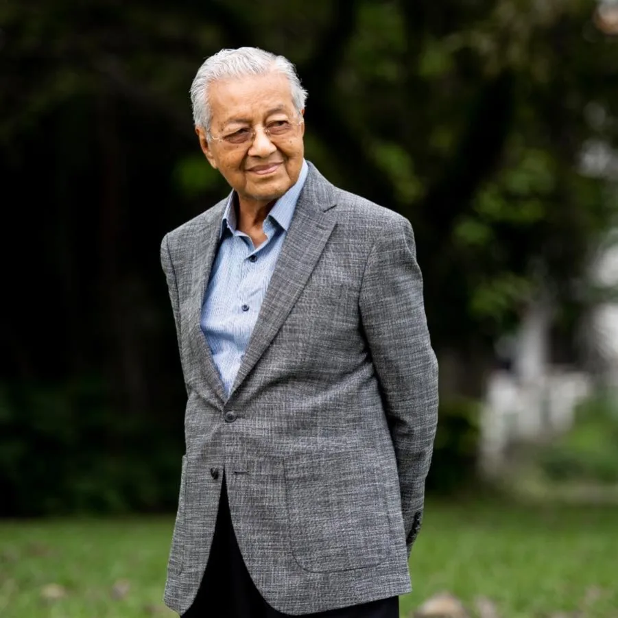 Tan Sri Mokhzani Mohon Doa, Tun Dr Mahathir Dimasukkan Ke IJN Untuk Pemerhatian