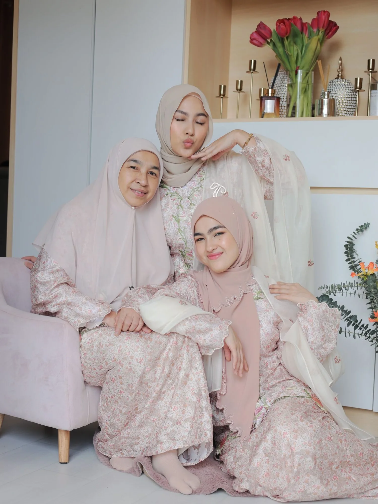 Bukan Saja Hilang Ibu Tapi Teman Baik & Penasihat, Elfira Loy Rindu Arwah Ibu Namun Reda Takdir Allah!