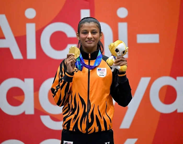 Genggam Sarjana & Bergelar Isteri, Tahun 2026 Detik Terindah Shahmalarani Chandran, Turut Raih Emas Sukan Asia!