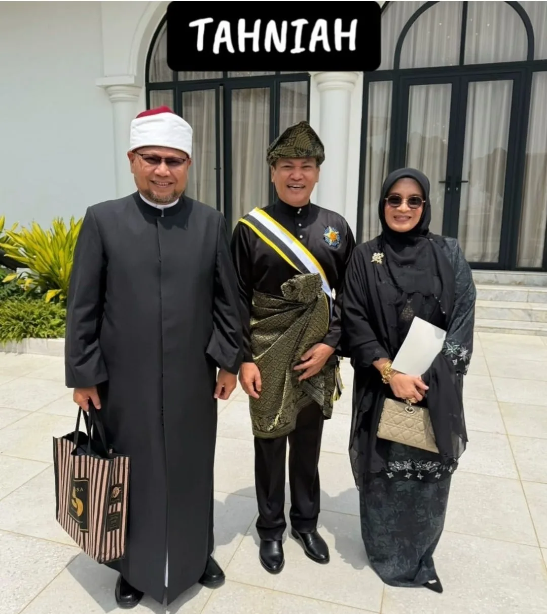 Terima Darjah Indera Mahkota Pahang (DIMP), Ameng Spring Kini Bergelar Datuk!