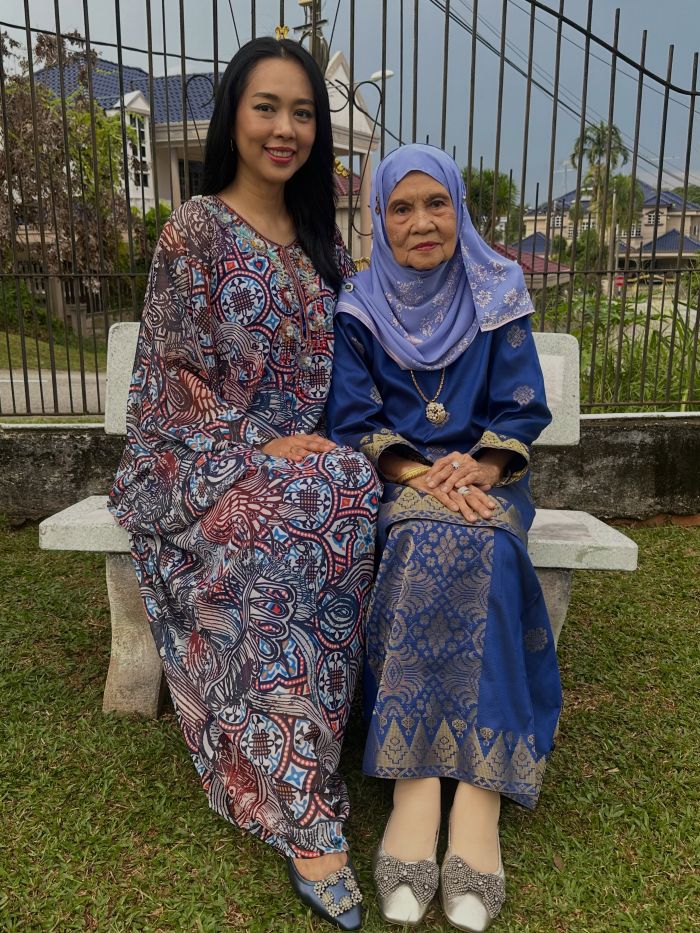 Ibu Syafinaz Selamat Genap 96 Tahun, Titip Nukilan Menyentuh Hati – “Mohon Doakan Mak Saya...” 2 Ibu Syafinaz Selamat