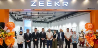 Zeekr di AEON Mall Shah Alam memperkenalkan pengalaman kenderaan elektrik premium dengan reka bentuk kontemporari dan teknologi moden.