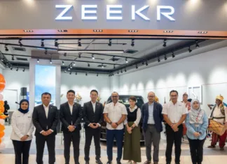 Zeekr di AEON Mall Shah Alam memperkenalkan pengalaman kenderaan elektrik premium dengan reka bentuk kontemporari dan teknologi moden.