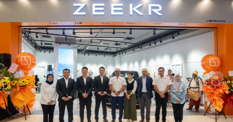 Zeekr di AEON Mall Shah Alam memperkenalkan pengalaman kenderaan elektrik premium dengan reka bentuk kontemporari dan teknologi moden.